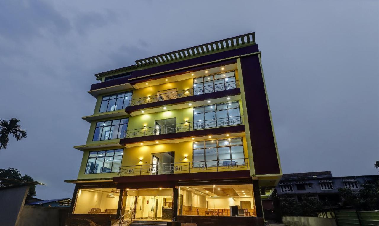 Treebo Hotel Mobi Vip Airport Guwahati Exterior foto